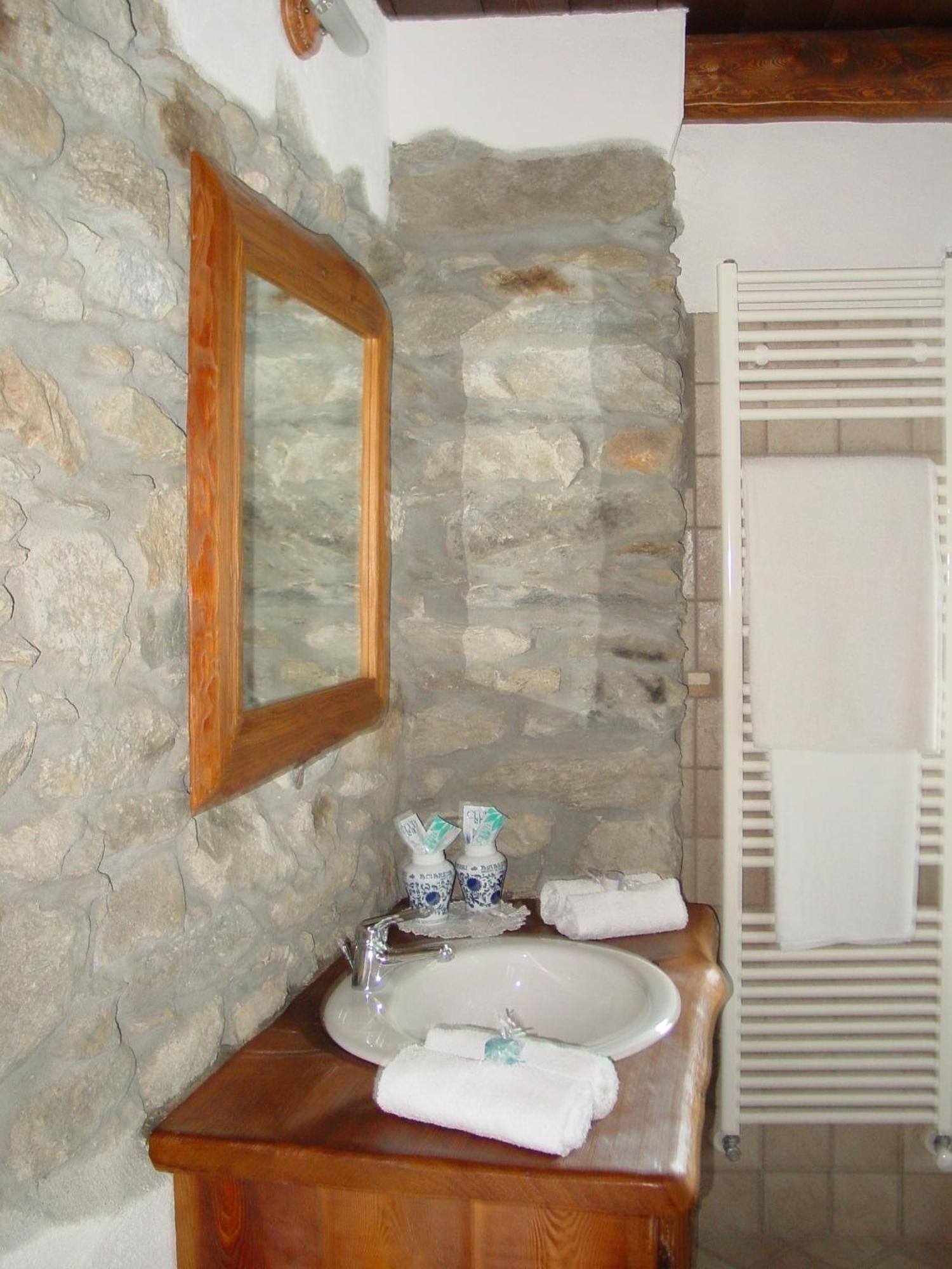 La Peiro Douco Guest House Roure Turin Luaran gambar