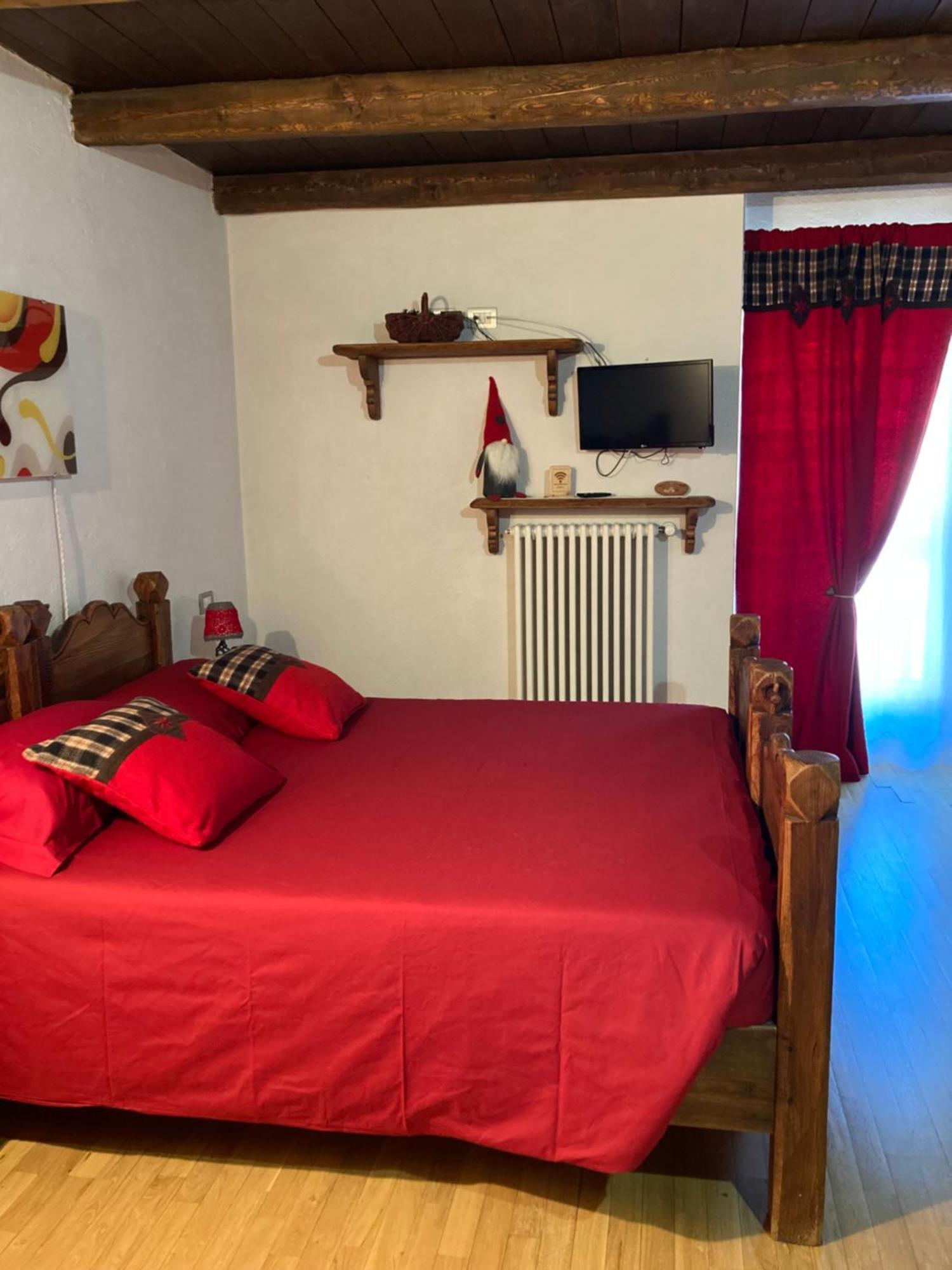 La Peiro Douco Guest House Roure Turin Luaran gambar